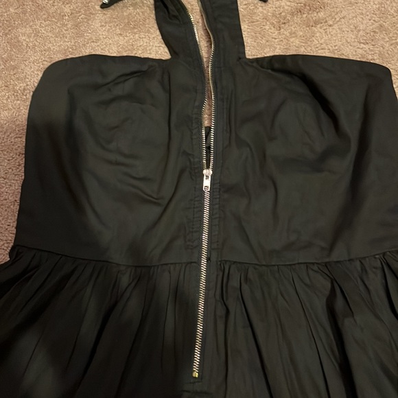 Dress - Picture 3 of 4